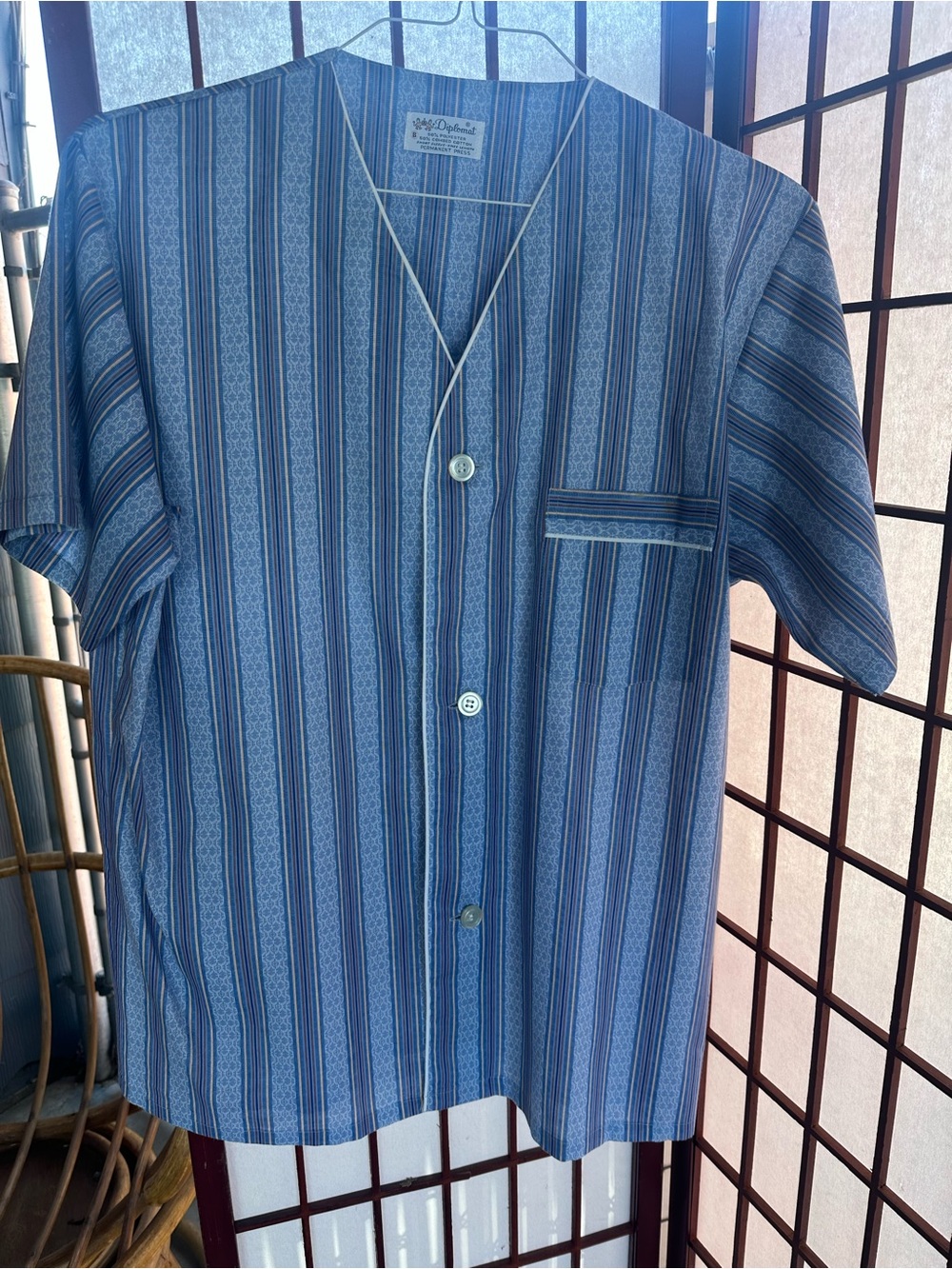 Vintage Diplomat Brand Color Blue Striped Pajama Button Up Shirt Men's Large ?